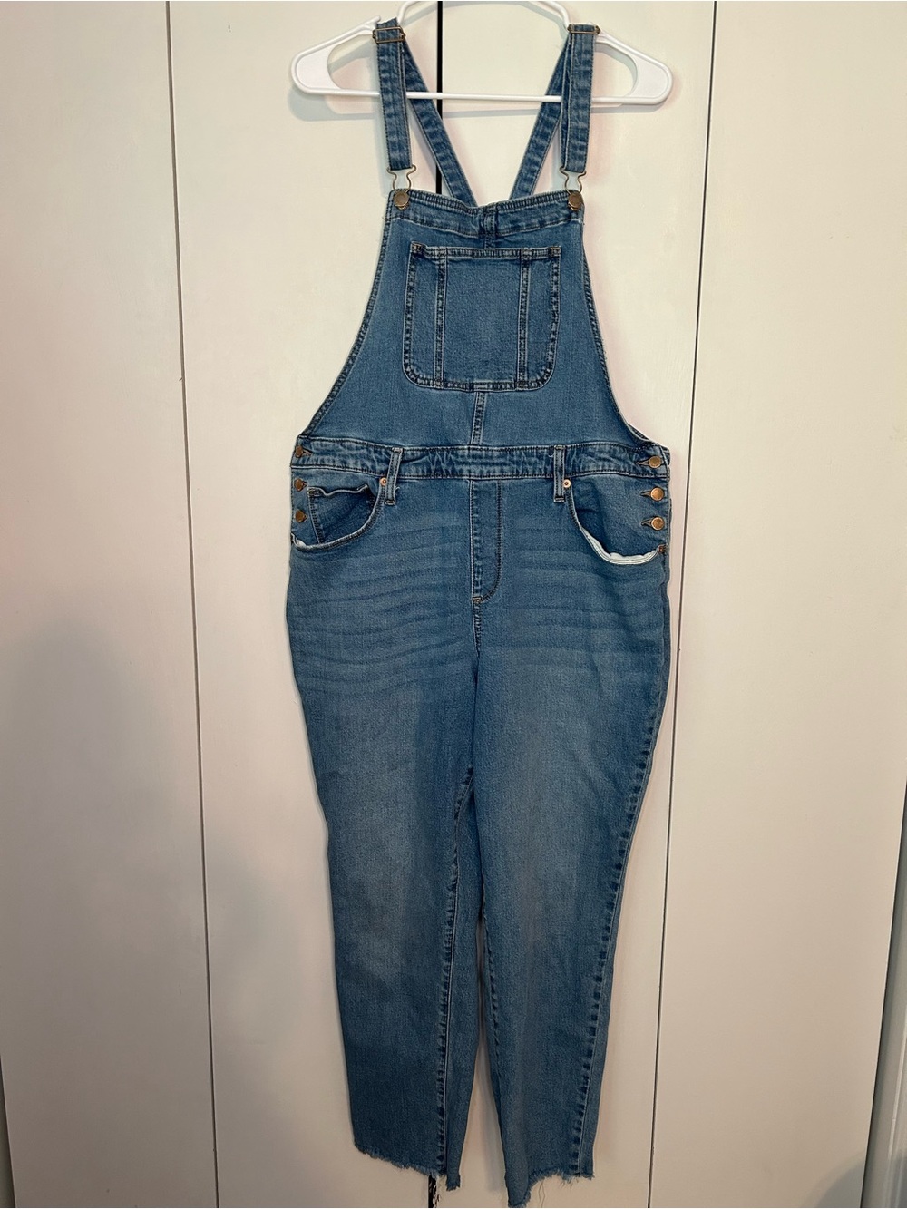Universal Thread Blue Denim Women’s Overalls